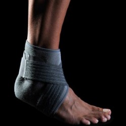 sustentação do tornozelo farmalastic neoprene tamanho unico cinfa